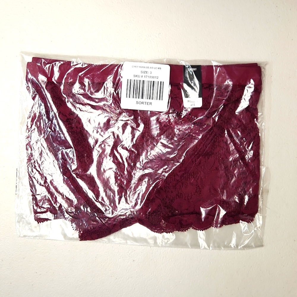 ❤️NWT TORRID VALENTINES DAY PANTY FUCHSIA MID-RISE CHEEKY - PLUS SIZE - Picture 5 of 10